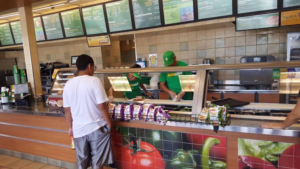 Subway Restaurants | restaurant | 615 N Fair Oaks Ave, Pasadena, CA 91103, USA | 6265778277 OR +1 626-577-8277