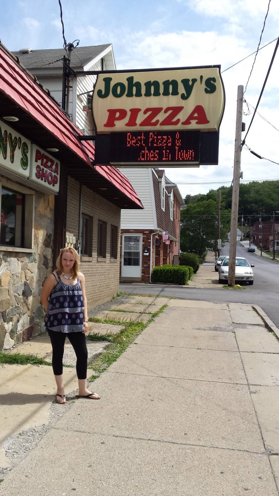 Johnnys Pizza | restaurant | 609 4th St, Ellwood City, PA 16117, USA | 7247527754 OR +1 724-752-7754