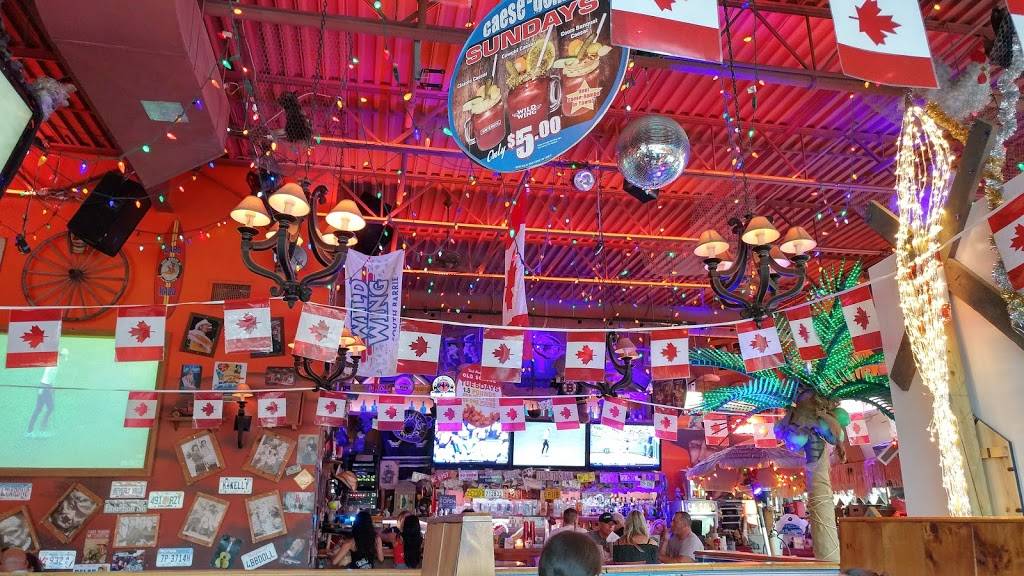 Wild Wing | restaurant | 237 Mapleview Dr E #12, Barrie, ON L4N 0W5, Canada | 7057226090 OR +1 705-722-6090