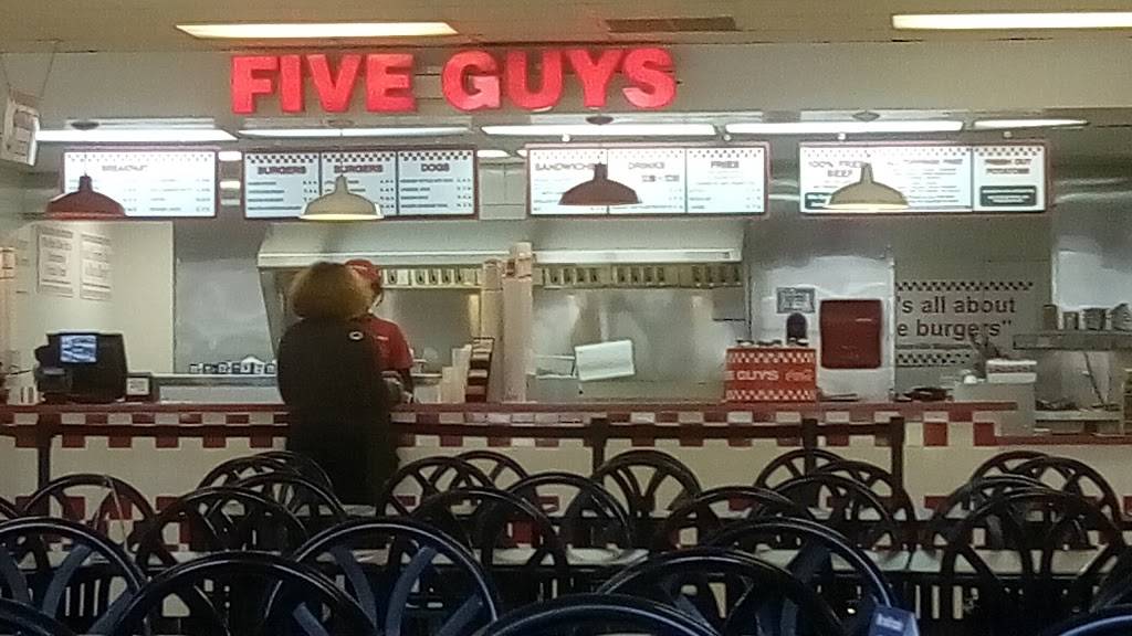 Five Guys | meal takeaway | 1731 Gilbert St, Norfolk, VA 23511, USA | 7574890340 OR +1 757-489-0340