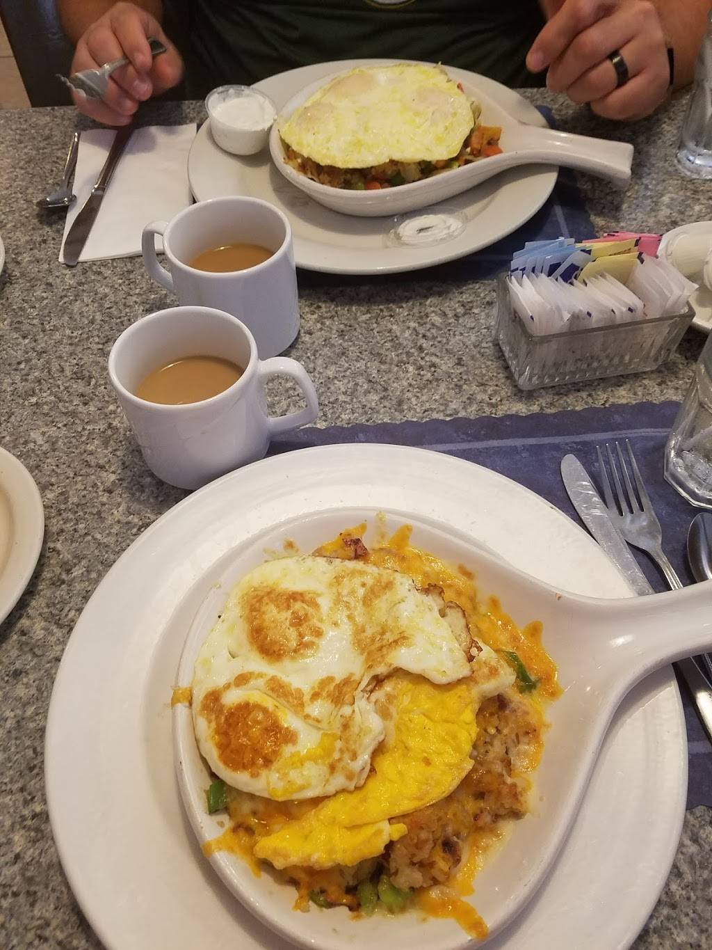 Blue Bay Restaurant | restaurant | 927 Main St, Mukwonago, WI 53149, USA | 2623638112 OR +1 262-363-8112