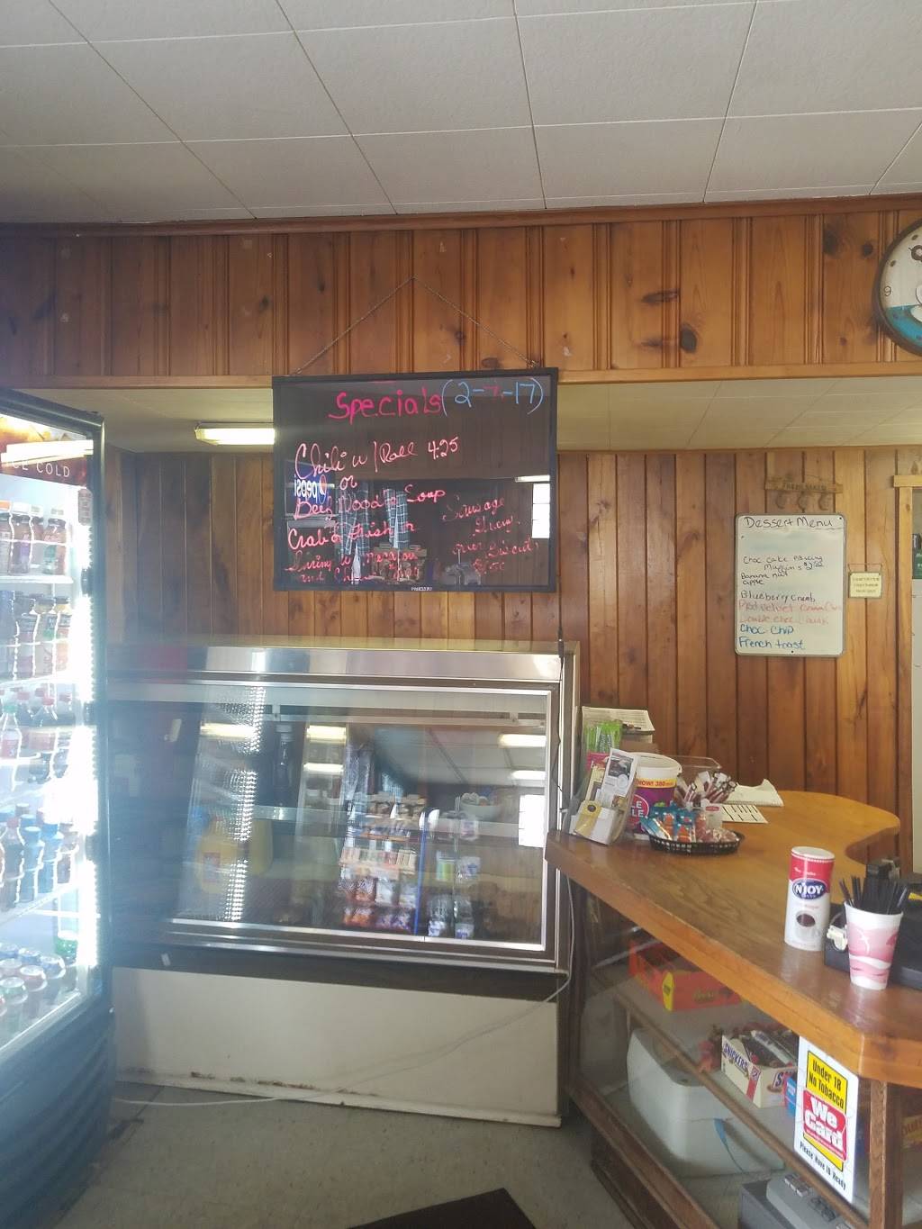 Champion Gas And Food Mart | restaurant | 1802 Indian Creek Valley Rd, Champion, PA 15622, USA | 7245937760 OR +1 724-593-7760