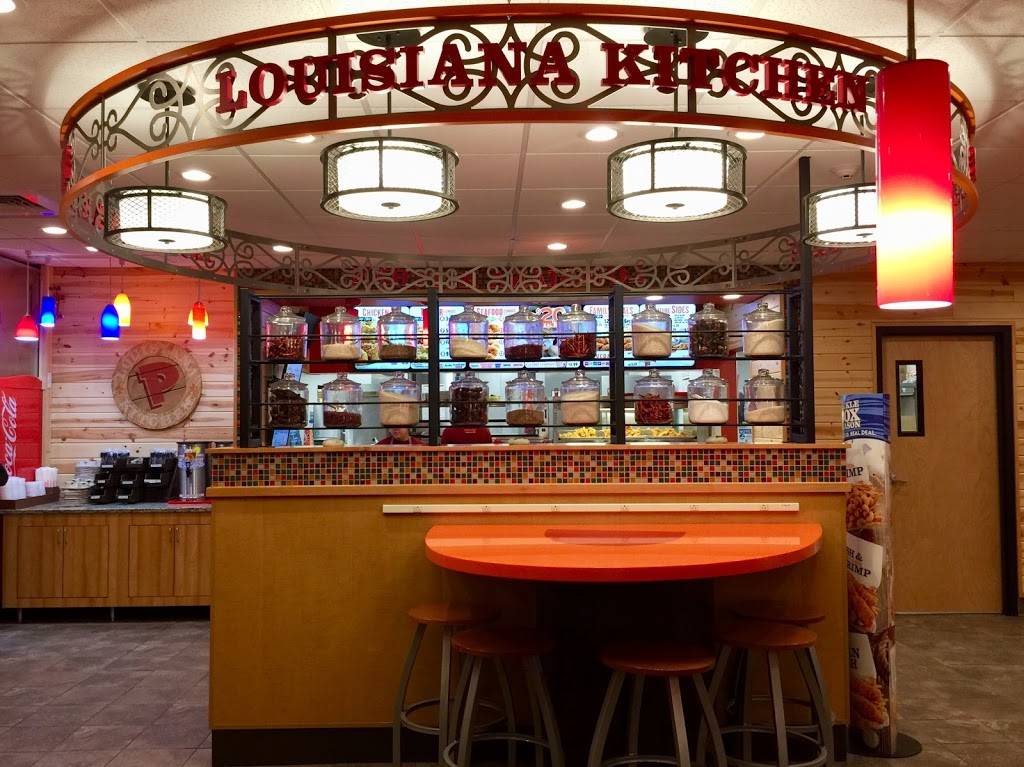 Popeyes Louisiana Kitchen | restaurant | 141 Daniel Webster Hwy, Nashua, NH 03060, USA | 6039435197 OR +1 603-943-5197