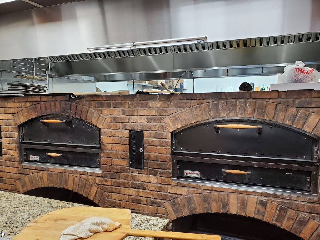 Avellino’s Italian Restaurant | restaurant | 5869 W Atlantic Ave Suite A3, Delray Beach, FL 33484, USA | 5613323544 OR +1 561-332-3544