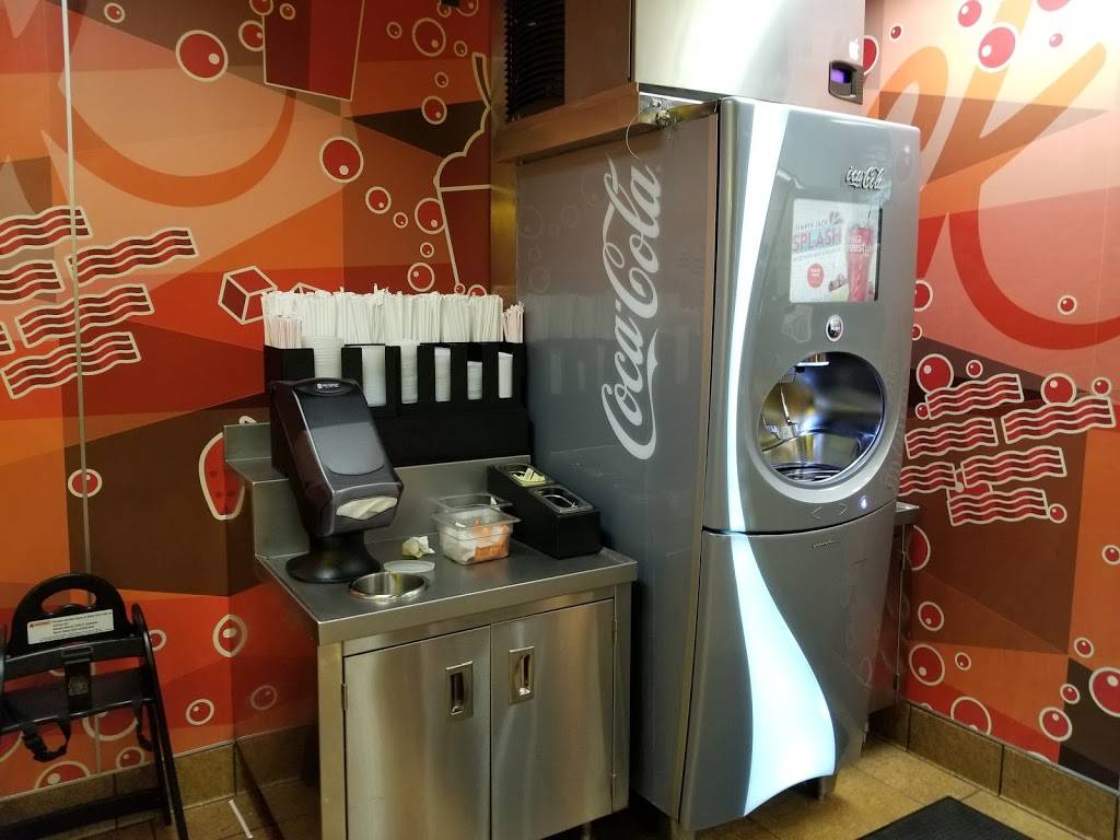 Jack in the Box | restaurant | 6200 Pacific Ave, Stockton, CA 95207, USA | 2099578173 OR +1 209-957-8173