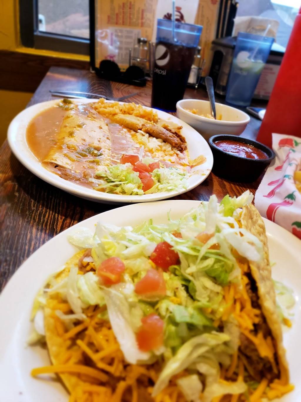 Santiagos Mexican Restaurant | restaurant | 215 Main St, Longmont, CO 80501, USA | 3037721169 OR +1 303-772-1169