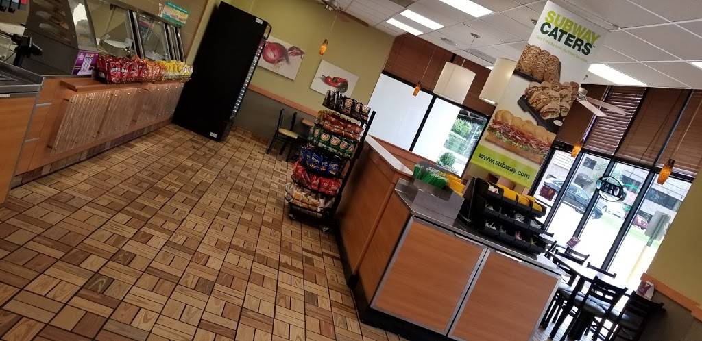 Subway Restaurants | restaurant | 4121 Hillsboro Pike Street, Suite 104, Nashville, TN 37215, USA | 6152929551 OR +1 615-292-9551