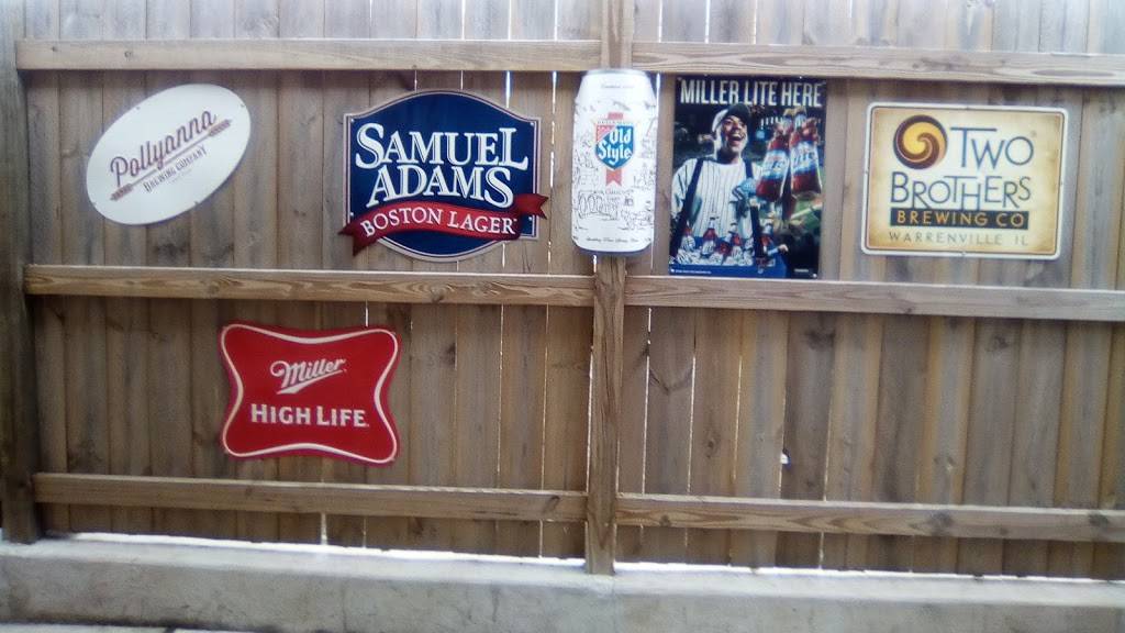 Rabbits Bar | restaurant | 4945 W Foster Ave, Chicago, IL 60630, USA | 7737365766 OR +1 773-736-5766