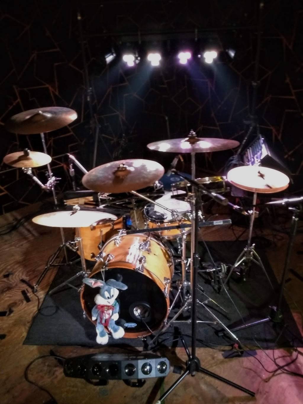 Kendrews Lounge | restaurant | 2590 Brodhead Rd, Aliquippa, PA 15001, USA | 7243755959 OR +1 724-375-5959