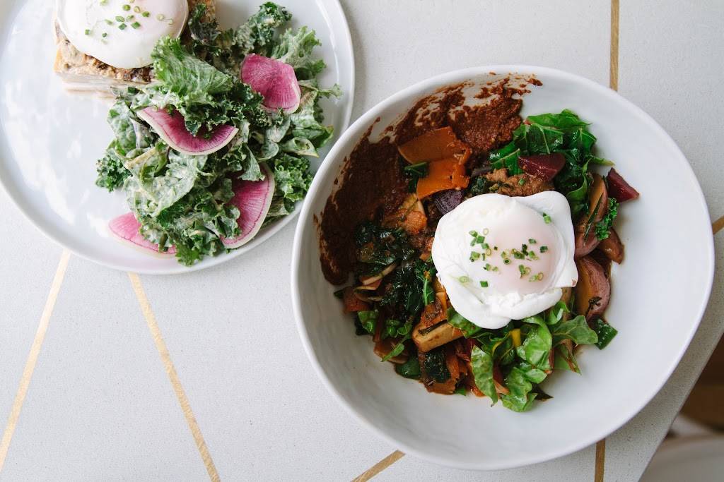 The Public House | restaurant | 811 Adams St, Bay City, MI 48708, USA | 9897781779 OR +1 989-778-1779