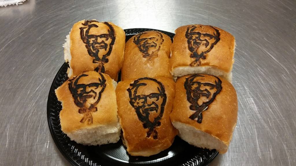 Pizza Hut Corporate Office | restaurant | 7100 Corporate Dr, Plano, TX 75024, USA | 9723387700 OR +1 972-338-7700