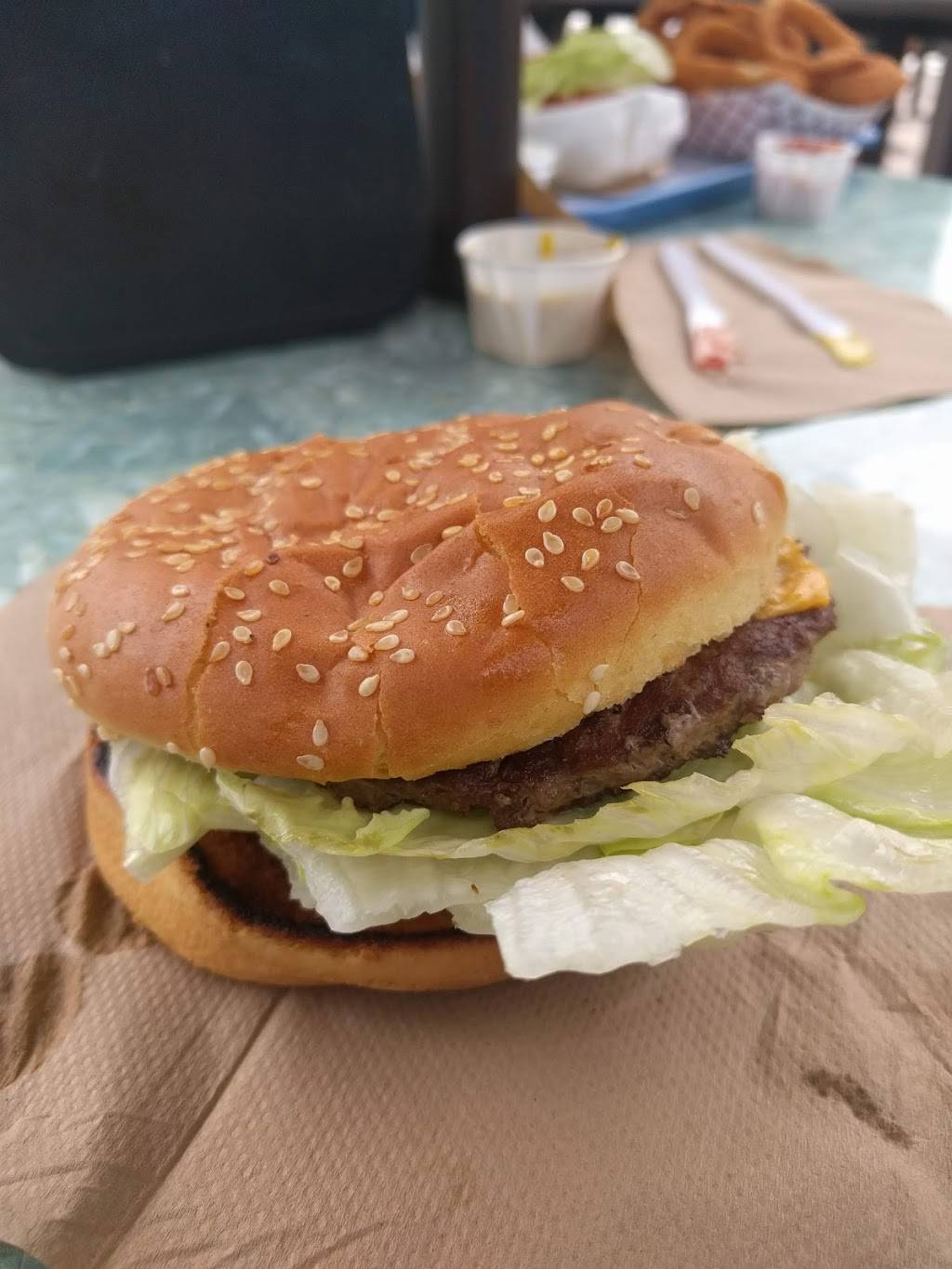 The Spot | restaurant | 389 Linden Ave, Carpinteria, CA 93013, USA | 8056846311 OR +1 805-684-6311