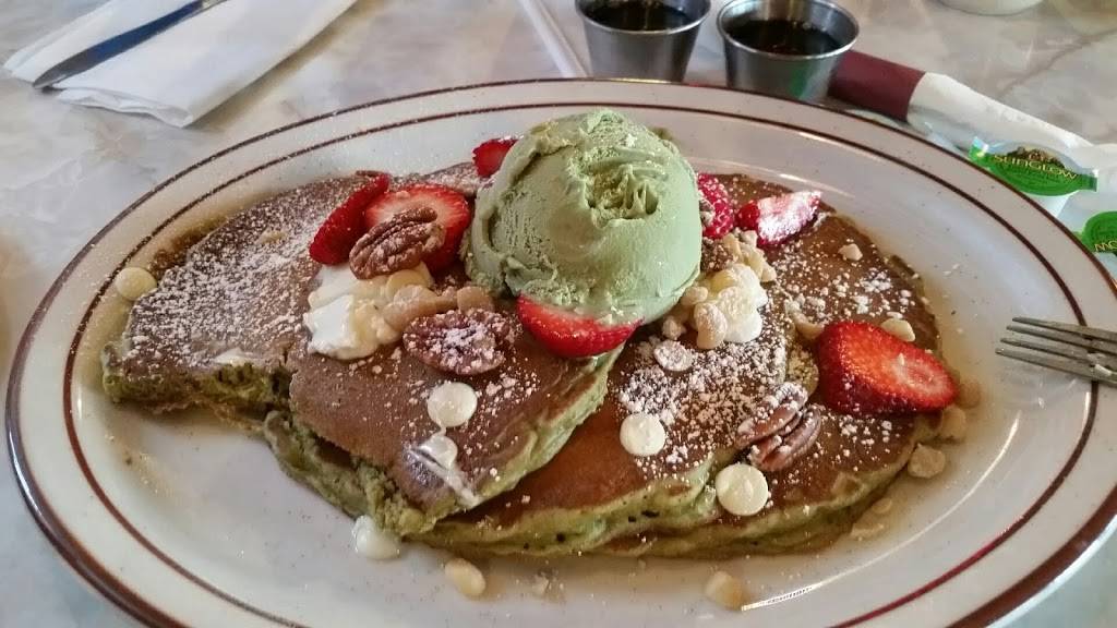 Mr Ts Family Restaurant | restaurant | 4307 Main St, Riverside, CA 92501, USA | 9517818707 OR +1 951-781-8707