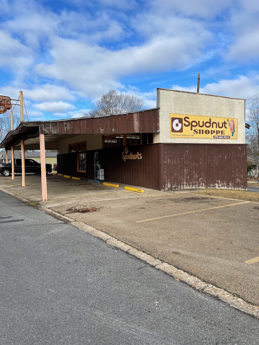 Spudnut Shoppe | bakery | 810 W Faulkner St, El Dorado, AR 71730, USA | 8708639914 OR +1 870-863-9914