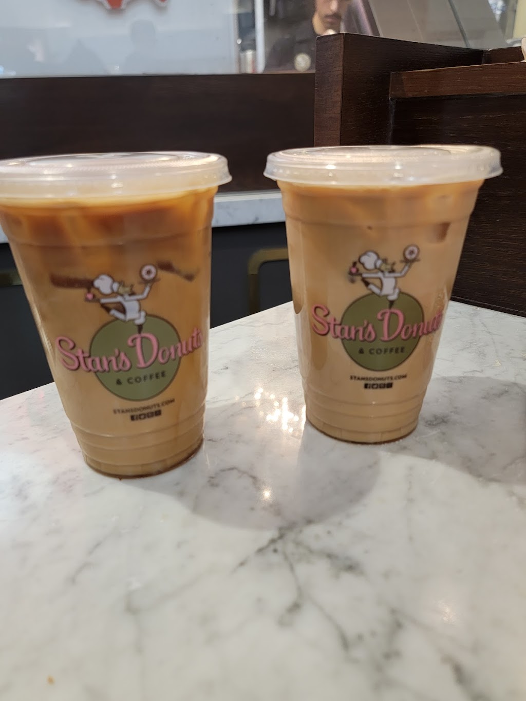 Stans Donuts & Coffee | bakery | 5 Woodfield Mall VC12, Schaumburg, IL 60173, USA | 2243536092 OR +1 224-353-6092