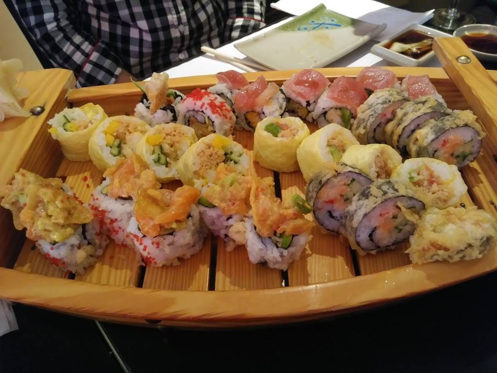 Banzai Sushi Bar | restaurant | 2594 Boulevard Louis-XIV, Québec, QC G1C 1C2, Canada | 4186630888 OR +1 418-663-0888