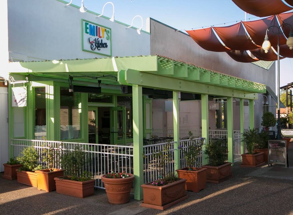 Emilys Kitchen | restaurant | 709 Village Ct, Santa Rosa, CA 95405, USA | 7075232234 OR +1 707-523-2234