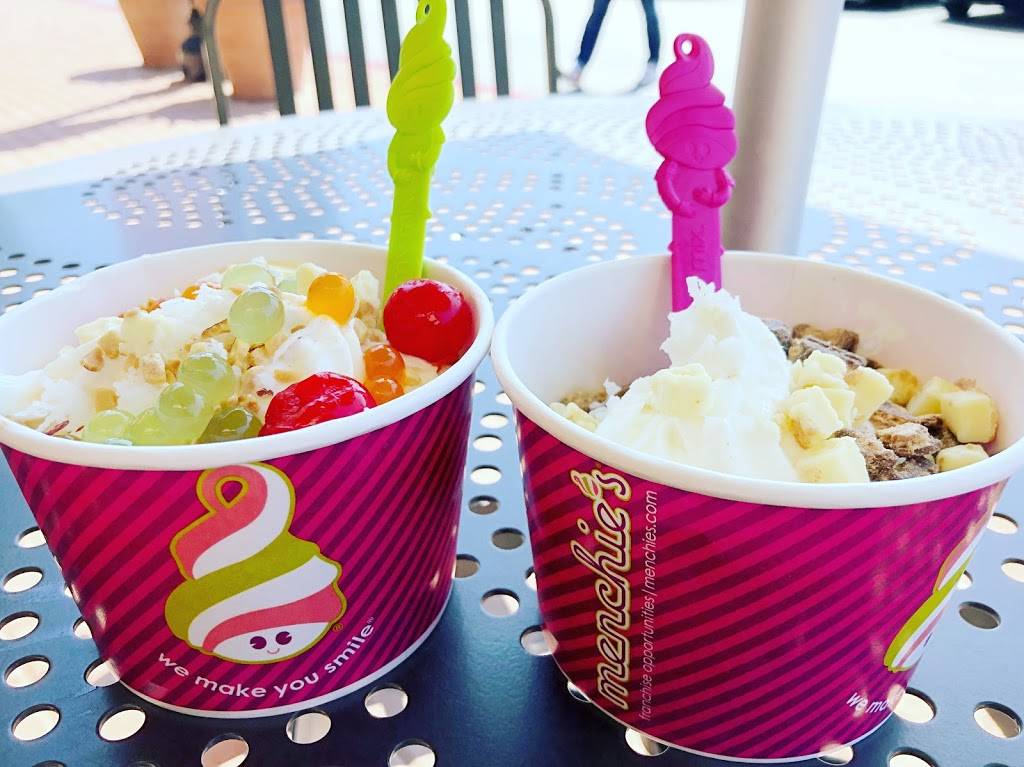 Menchies Frozen Yogurt | bakery | 21109 Newport Coast Dr Ste 21111, Newport Beach, CA 92657, USA | 9497192700 OR +1 949-719-2700