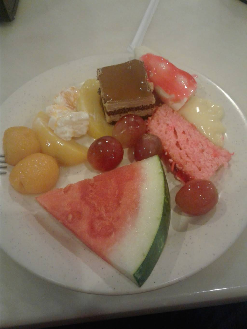 Vernissage Restaurant | night club | 111 Wagaraw Rd, Hawthorne, NJ 07506, USA | 9734235808 OR +1 973-423-5808