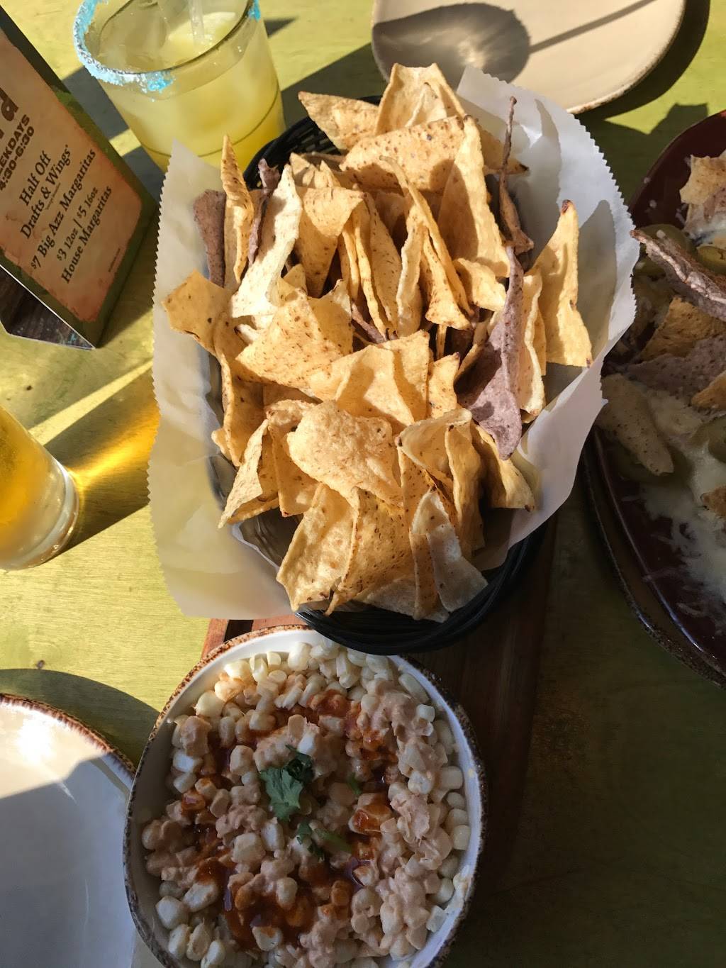 Mad Mex | restaurant | 2862 W Moreland Rd, Willow Grove, PA 19090, USA | 2674955000 OR +1 267-495-5000