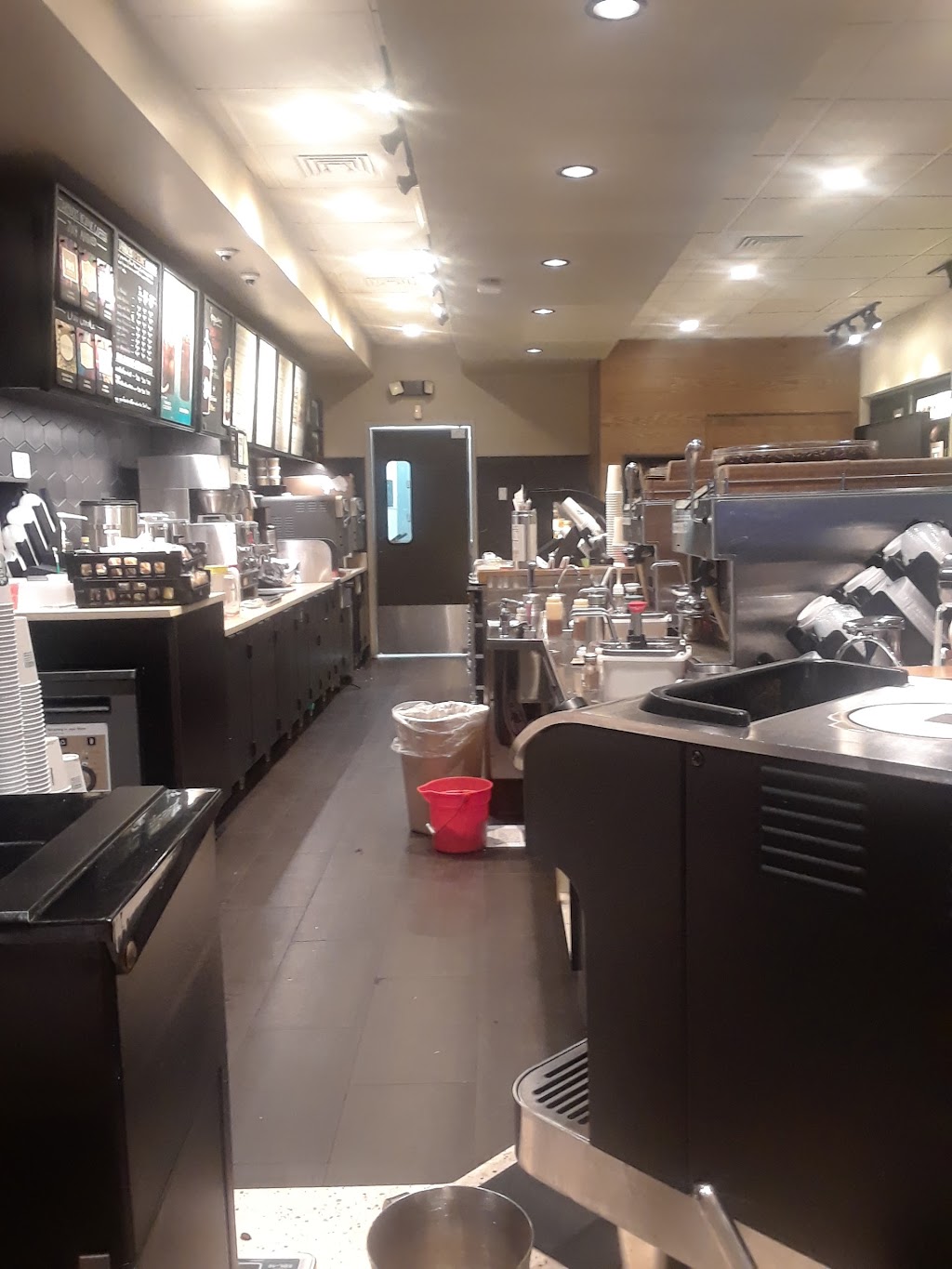 Starbucks | cafe | 11585 SW 40th St, Miami, FL 33165, USA | 3052276965 OR +1 305-227-6965