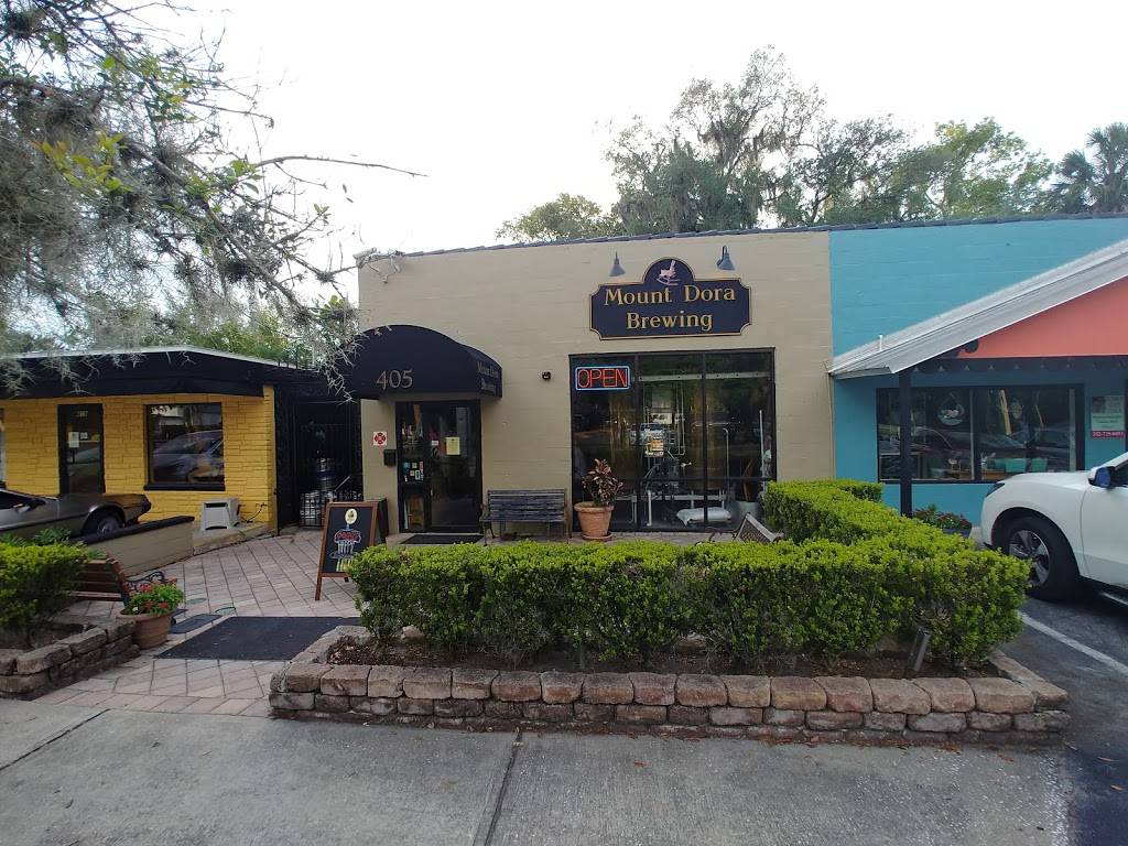 Mount Dora Brewing | restaurant | 405 S Highland St, Mt Dora, FL 32757, USA | 3527351111 OR +1 352-735-1111