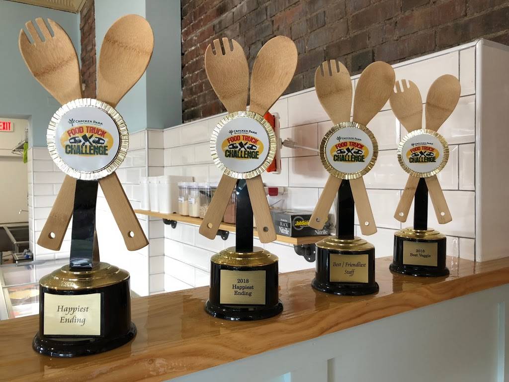 Smooth Rider Smoothies | restaurant | 1983 W 28th St, Cleveland, OH 44113, USA | 4402314818 OR +1 440-231-4818