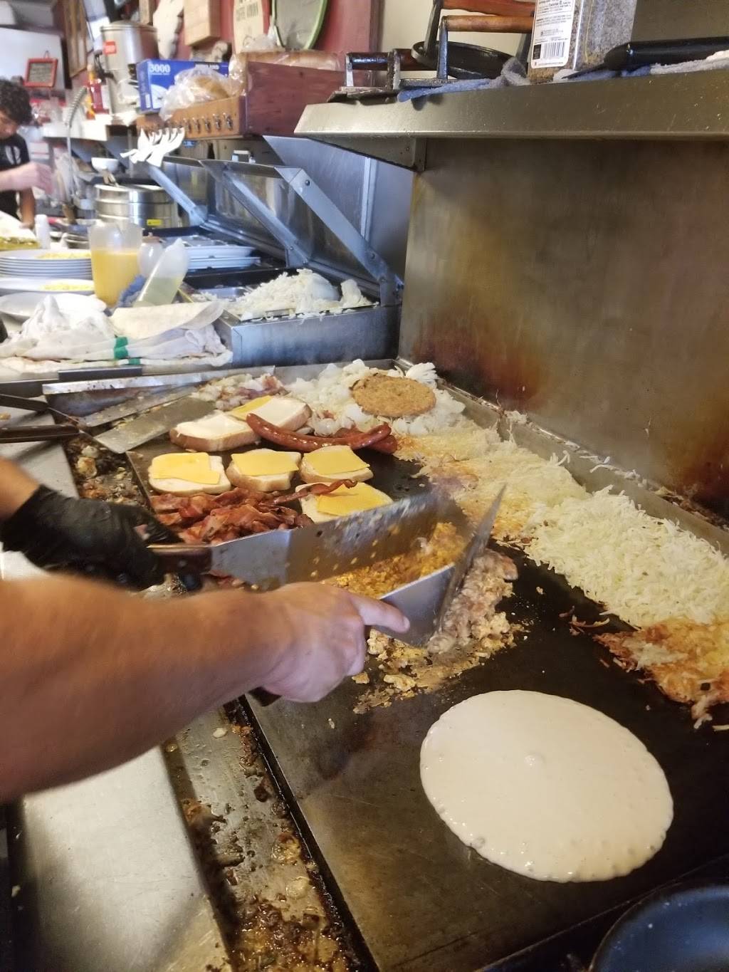 Mangy Moose Cafe | restaurant | 506 E Yosemite Ave, Manteca, CA 95336, USA | 2092391958 OR +1 209-239-1958