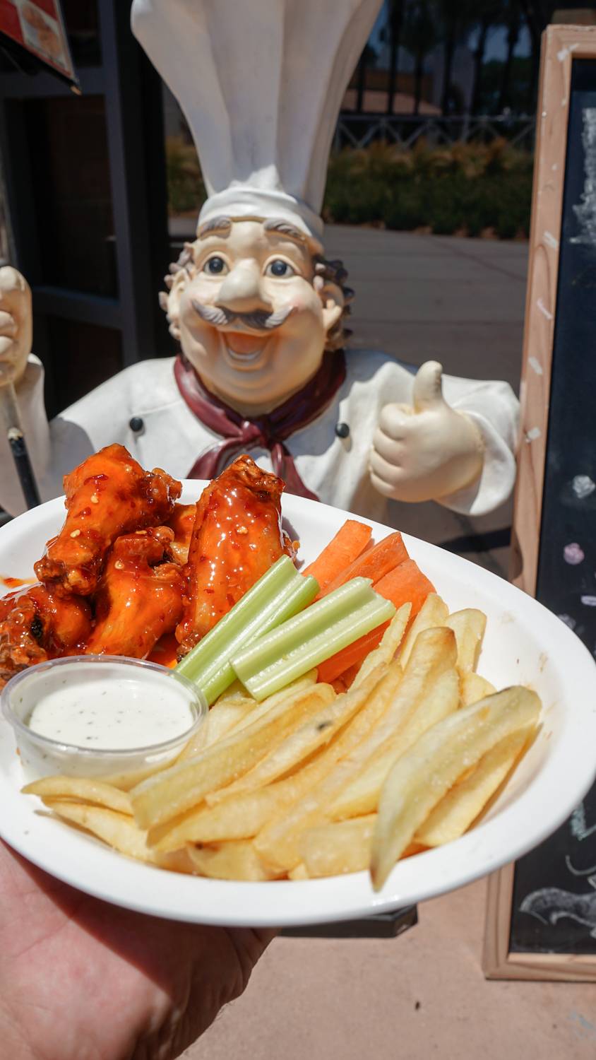 Wingz and Tea | restaurant | 10709 Town Center Dr #110, Rancho Cucamonga, CA 91730, USA | 9094669930 OR +1 909-466-9930