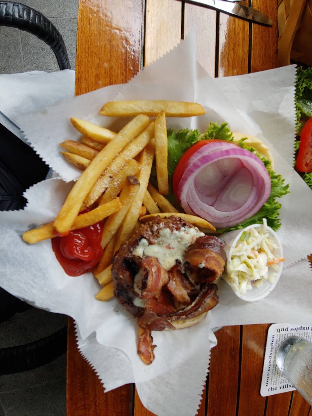 Old Naples Pub | restaurant | 255 13th Ave S, Naples, FL 34102, USA | 2396498200 OR +1 239-649-8200