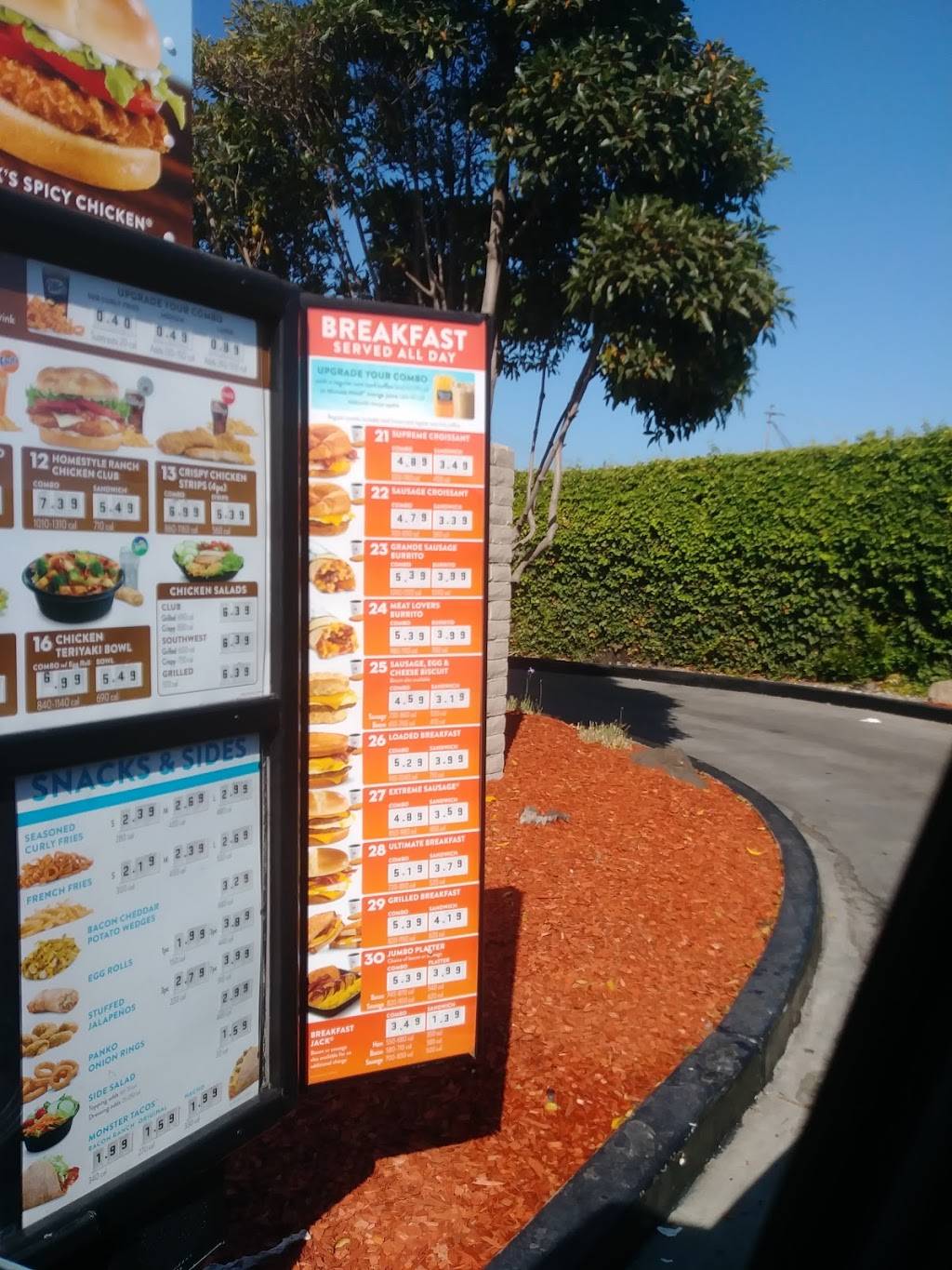 Jack in the Box | restaurant | 780 Marina Blvd, San Leandro, CA 94577, USA | 5103526610 OR +1 510-352-6610