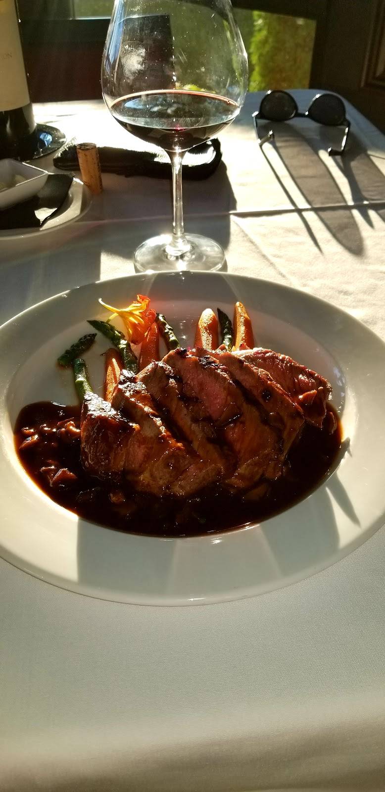 Walloon Lake Inn | restaurant | 4178 West St, Walloon Lake, MI 49796, USA | 2315352999 OR +1 231-535-2999