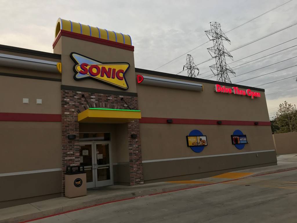 Sonic Drive-In | restaurant | 18419 Rim Dr, San Antonio, TX 78257, USA | 2102678459 OR +1 210-267-8459