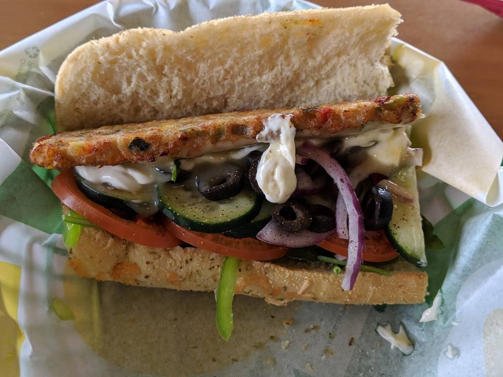 Subway | restaurant | 470 E Windmill Ln, Las Vegas, NV 89123, USA | 7023879626 OR +1 702-387-9626