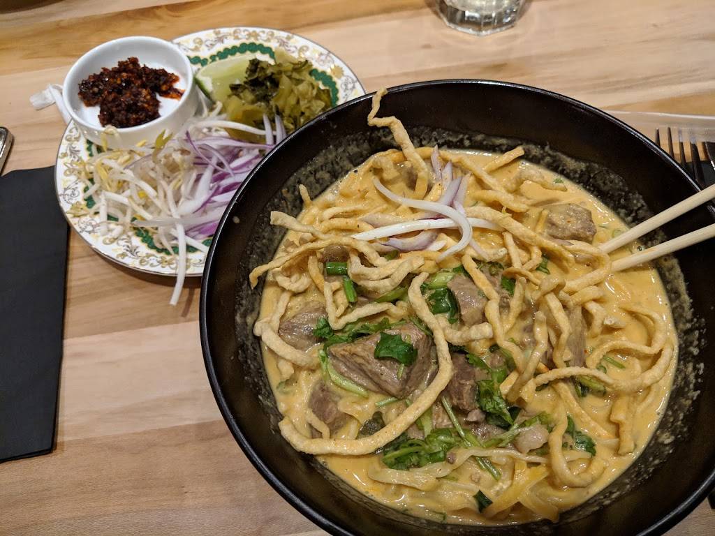 Finn Thai Restaurant & Bar | restaurant | 1466 North Point Village Center, Reston, VA 20194, USA | 5713130602 OR +1 571-313-0602