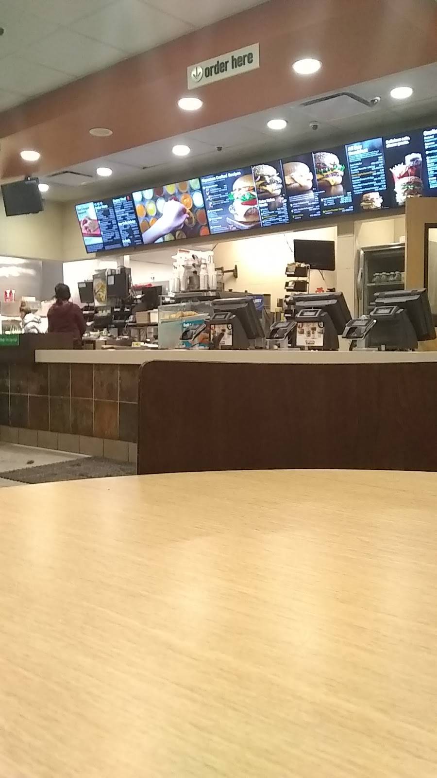 McDonalds | cafe | 5191 N Teutonia Ave, Milwaukee, WI 53209, USA | 4144614940 OR +1 414-461-4940