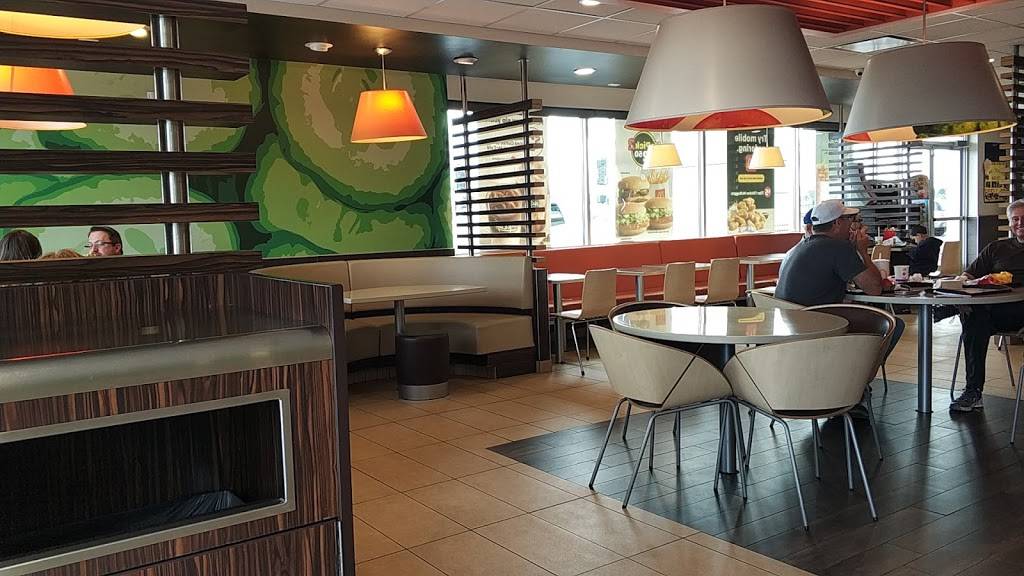 McDonalds | cafe | 109 Sunset Center, Suisun City, CA 94585, USA | 7074266235 OR +1 707-426-6235