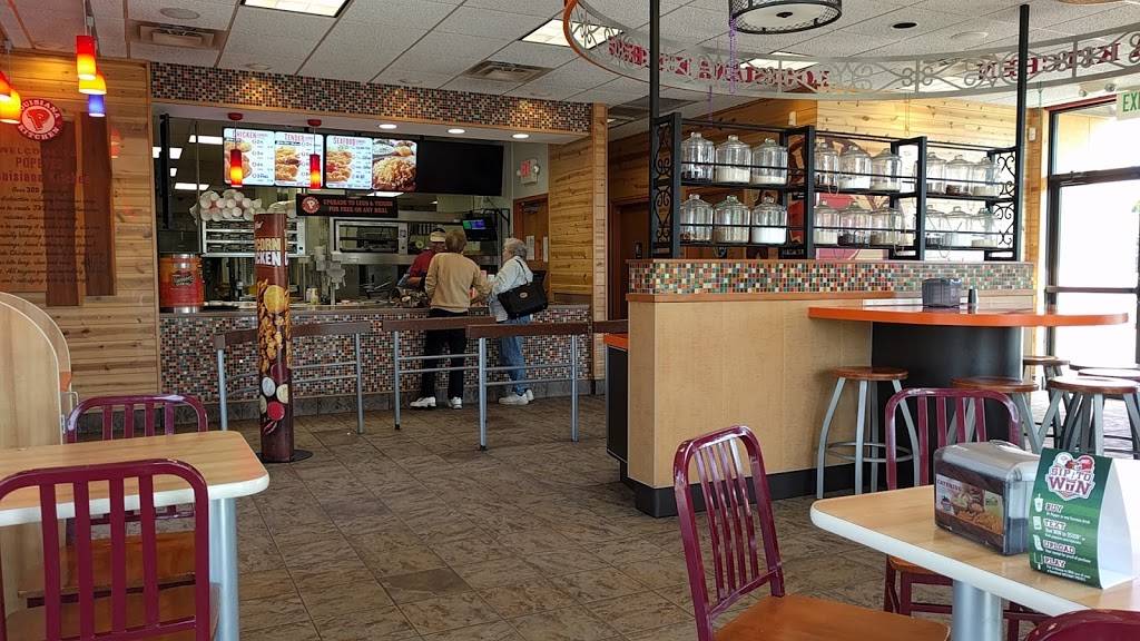 Popeyes Louisiana Kitchen | restaurant | 775 E Pershing Rd, Decatur, IL 62526, USA | 2173306126 OR +1 217-330-6126
