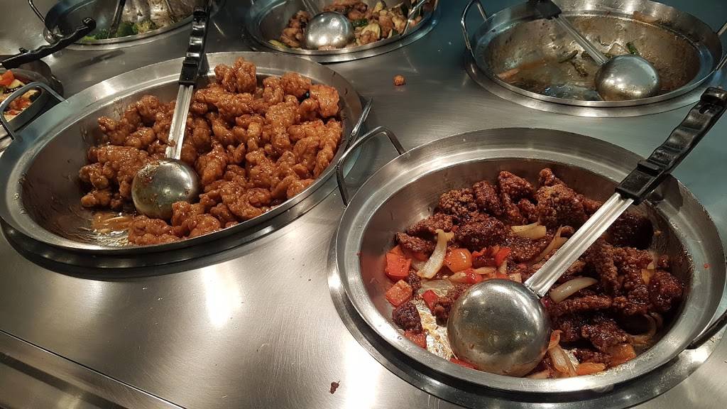 Panda Express | meal takeaway | 2585 N Hollywood Way, Burbank, CA 91505, USA | 8188472543 OR +1 818-847-2543