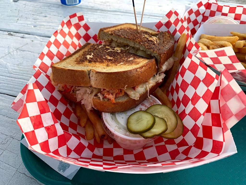 Keys Fisheries | restaurant | 3502 Gulfview Ave, Marathon, FL 33050, USA | 3057434353 OR +1 305-743-4353