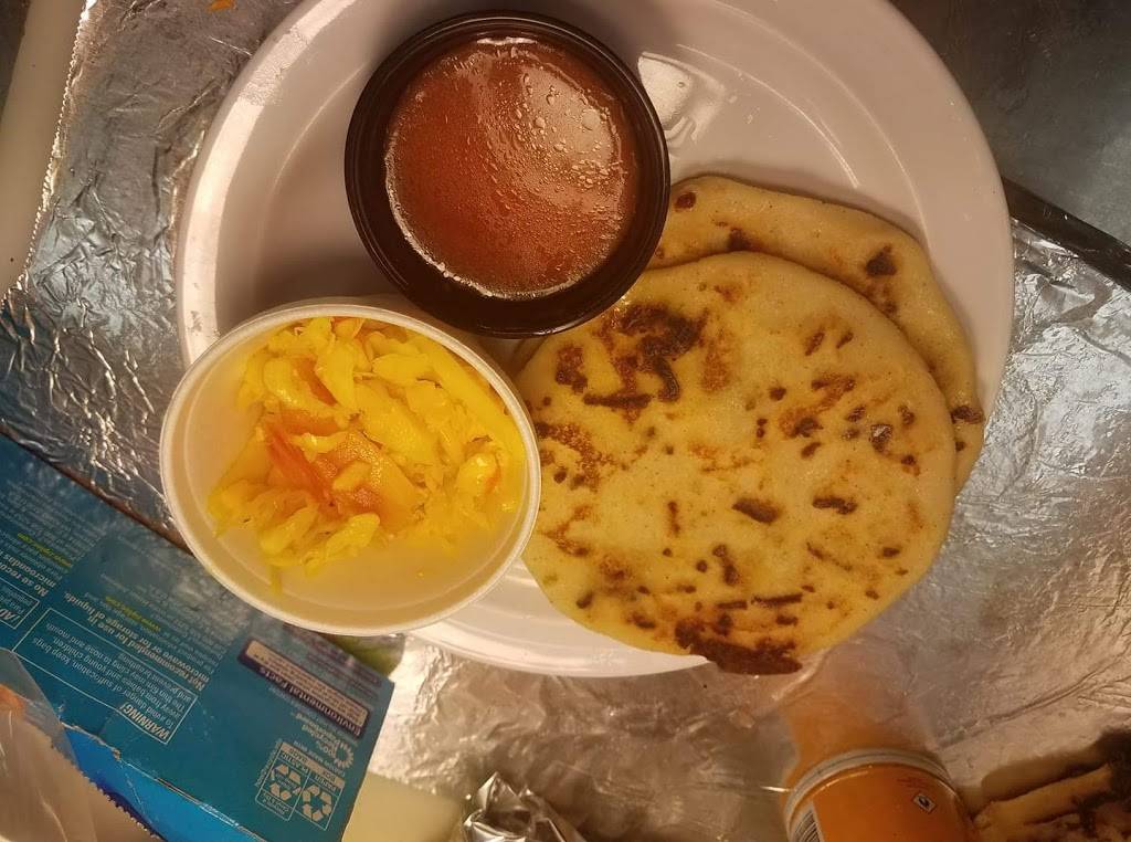 Anas Pupuseria | restaurant | 10 Hillcrest Dr, Frederick, MD 21703, USA | 3012283188 OR +1 301-228-3188