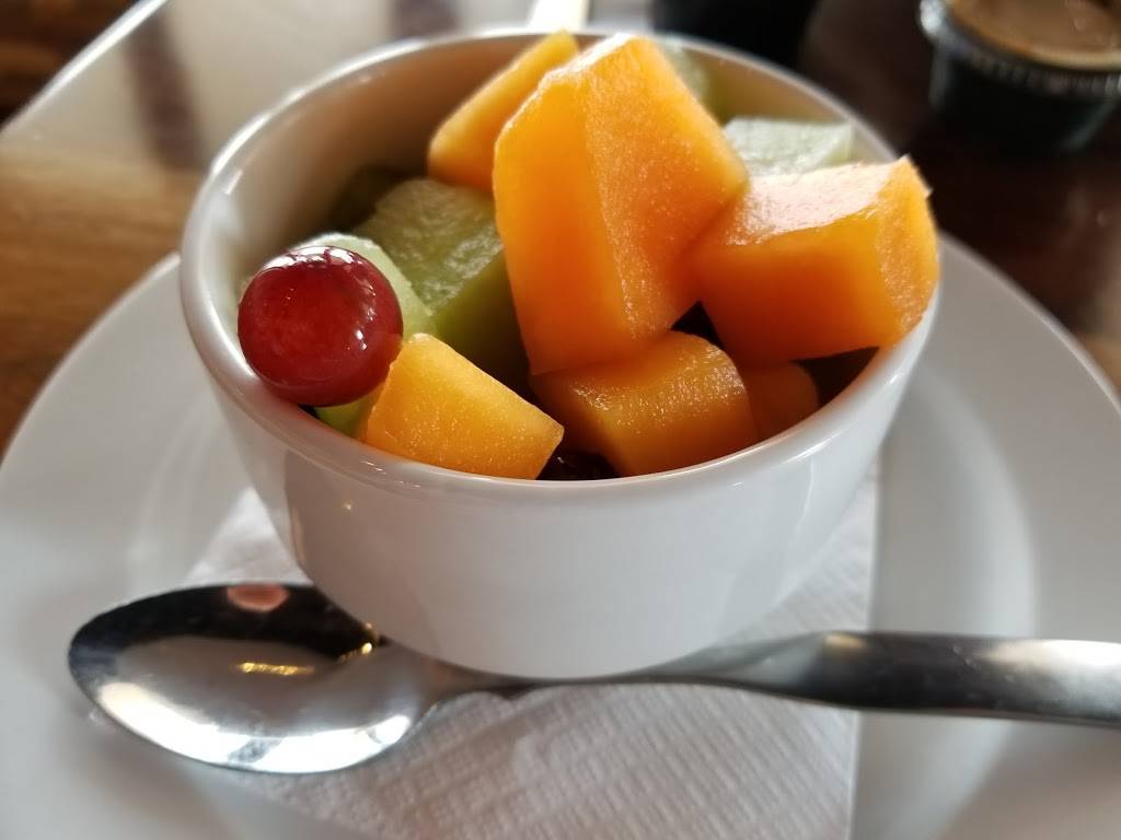 Slymans Tavern | restaurant | 6901 Rockside Rd, Independence, OH 44131, USA | 2166420062 OR +1 216-642-0062