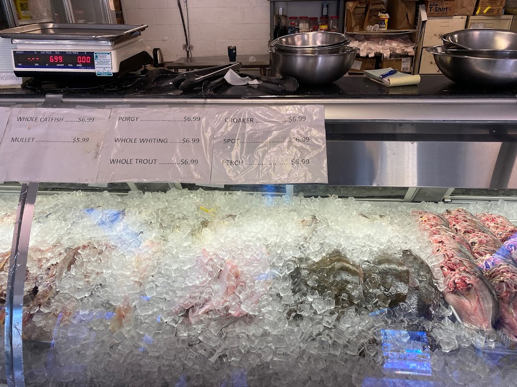 Peter Seafood | restaurant | 2402 Rodman Ave, Portsmouth, VA 23707, USA | 7573973376 OR +1 757-397-3376