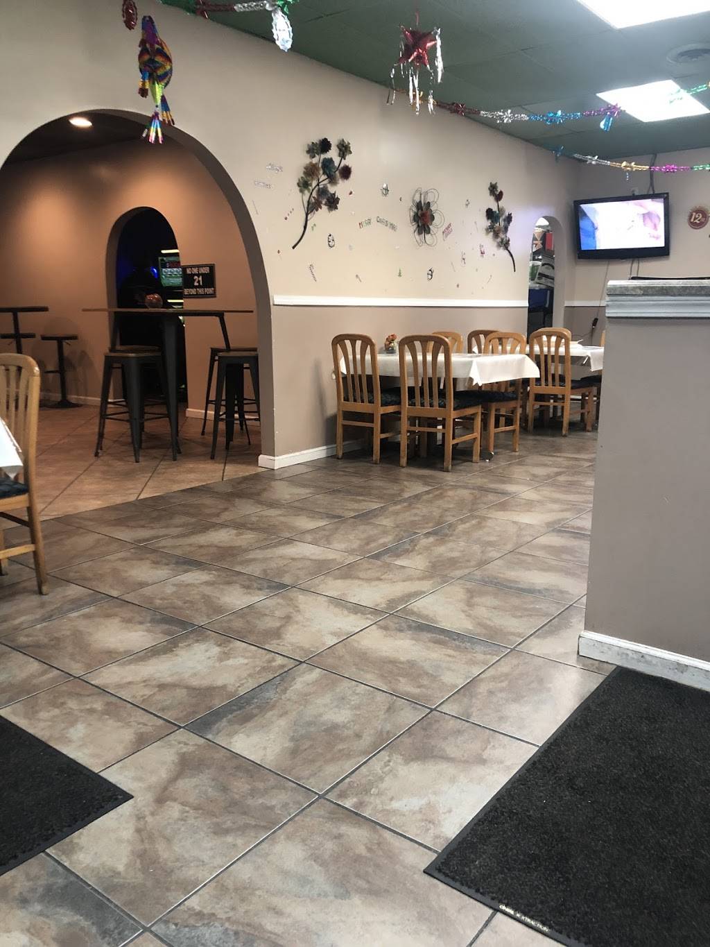 Henrys Tacos | restaurant | 8420 S 88th Ave, Justice, IL 60458, USA | 7085233121 OR +1 708-523-3121