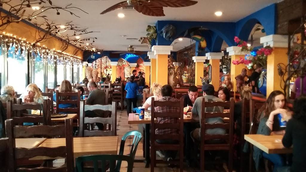 Las Fuentes Restaurant | restaurant | 18415 Vanowen St, Reseda, CA 91335, USA | 8187083344 OR +1 818-708-3344