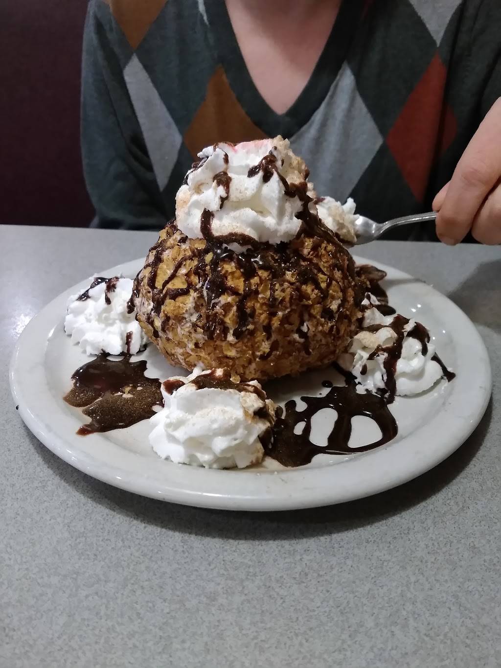 Pancho Villa | restaurant | 2101 Commerce Dr, Grundy Center, IA 50638, USA | 3198243006 OR +1 319-824-3006