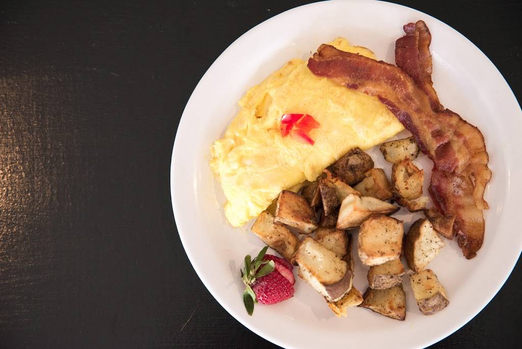 Market - Café in Camp Hill, PA | restaurant | 3700 Market St, Camp Hill, PA 17011, USA | 7179753800 OR +1 717-975-3800