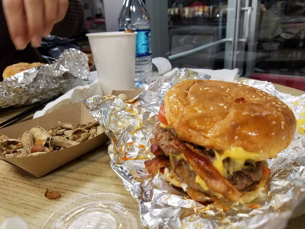 Five Guys | meal takeaway | 4829 Commercial Dr, New Hartford, NY 13413, USA | 3157364897 OR +1 315-736-4897