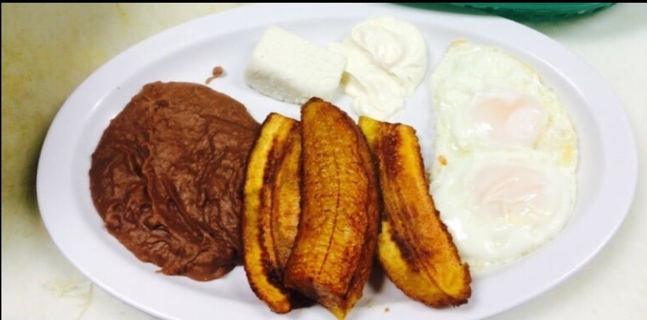 Pupuseria y Tienda Latina | restaurant | 409 State Ave, Marysville, WA 98270, USA | 4259037696 OR +1 425-903-7696