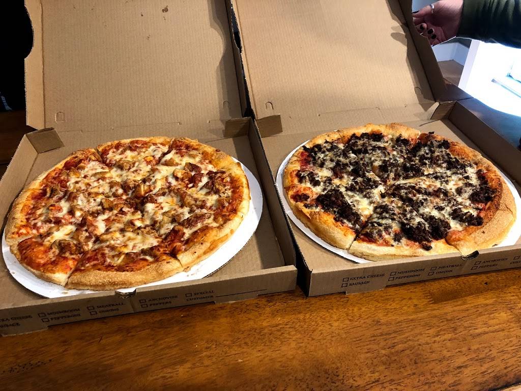 Christos Place | restaurant | 51 Central St, Winchendon, MA 01475, USA | 9782971142 OR +1 978-297-1142